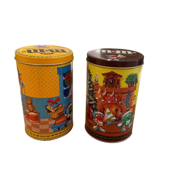 VTG M&M 1994 Set of 2 Plain & Peanut Flavored Christmas Theme Collectible Tins - Picture 4 of 9